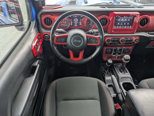 Used 2021 Jeep Wrangler Unlimited Rubicon w/ Cold Weather Group AWD/4WD image 16