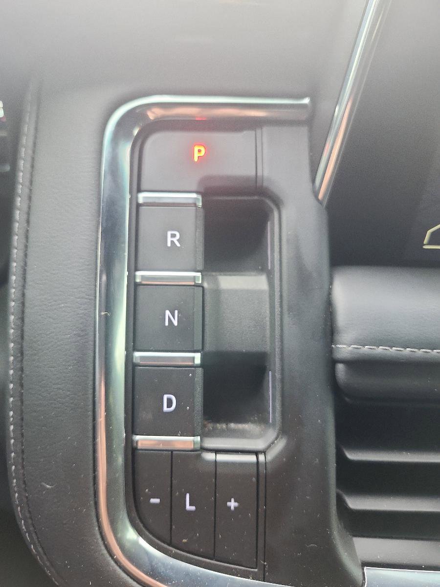 Certified 2022 GMC Yukon SLE w/ Gmc Pro Safety Plus Package image 18