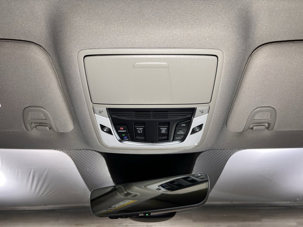 Used 2023 Acura MDX Technology image 24