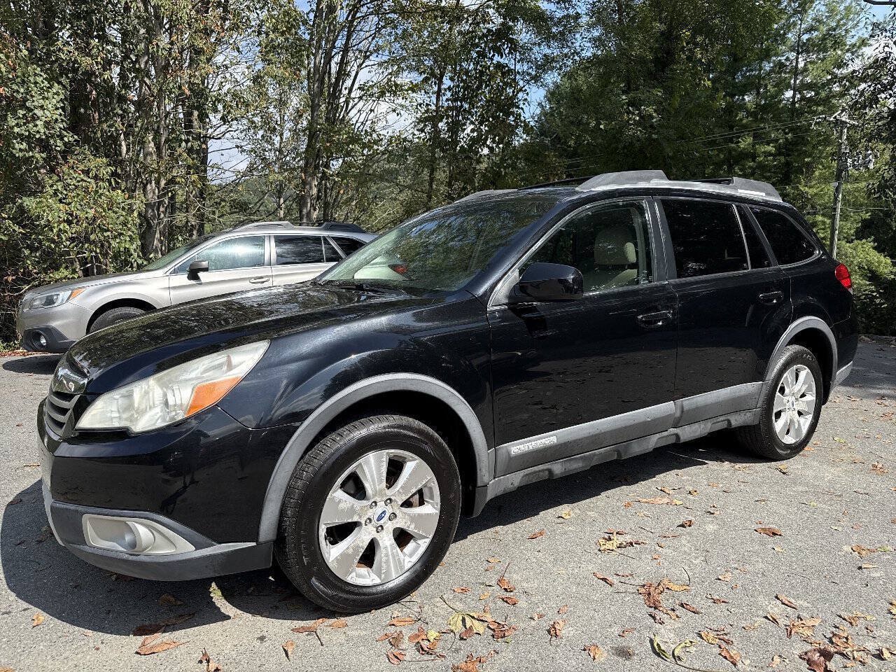 Used 2012 Subaru Outback 3.6R Limited w/ Popular Pkg 2 AWD/4WD image 1