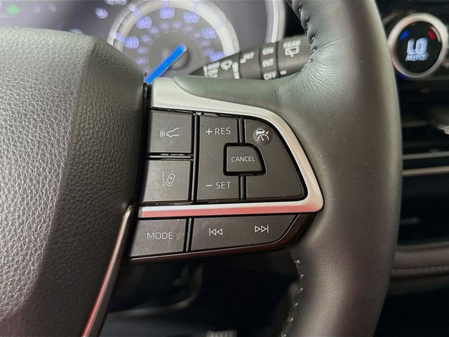 Used 2022 Toyota Highlander Limited image 14