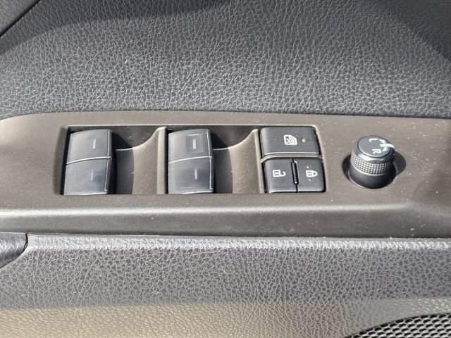 Used 2023 Toyota Camry SE FWD image 20
