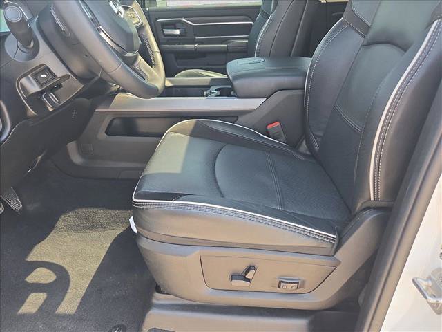 Used 2025 RAM 2500 Laramie AWD/4WD image 16