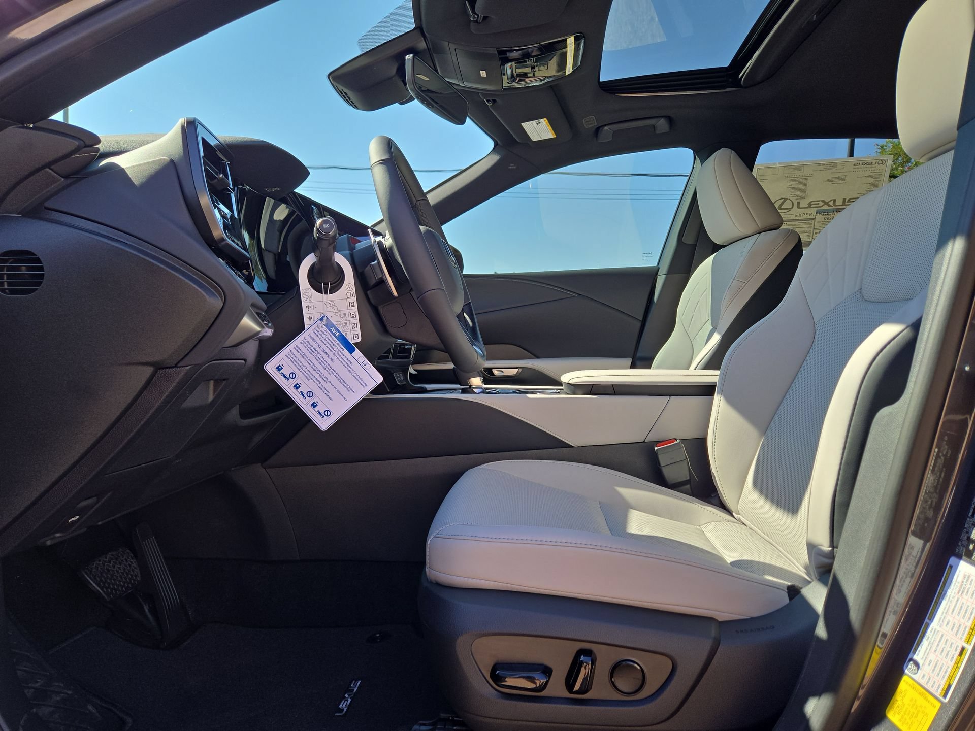 New 2026 Lexus RX 350h w/ Convenience Package AWD/4WD image 16