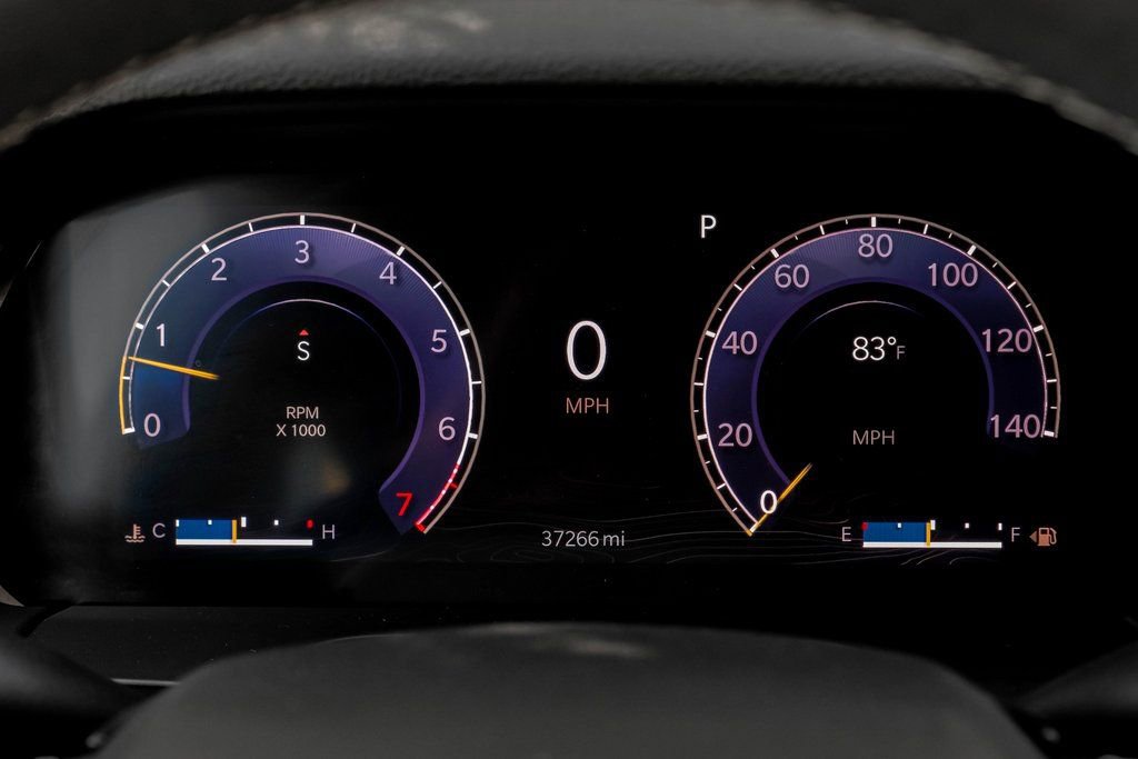 Used 2023 Jeep Grand Cherokee L Laredo image 29