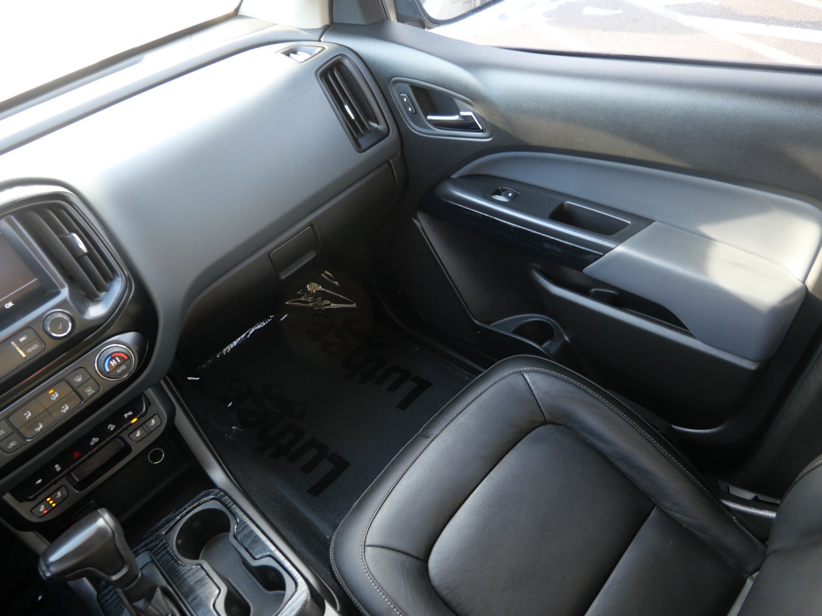 Used 2019 Chevrolet Colorado Z71 image 11