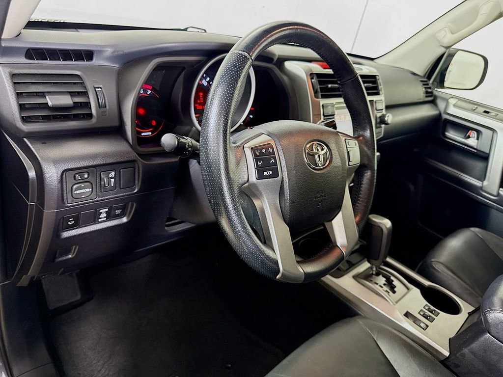 Used 2012 Toyota 4Runner Limited AWD/4WD image 10
