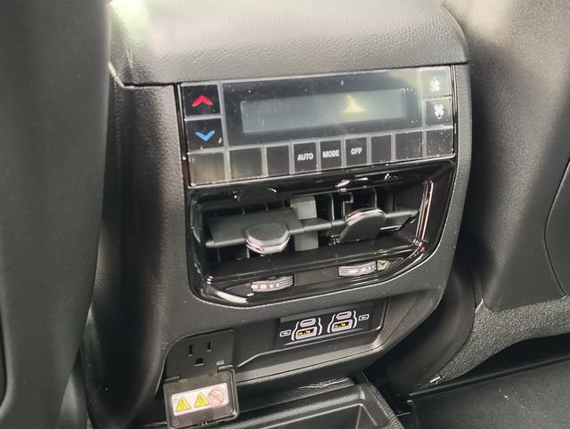 New 2025 Jeep Grand Cherokee L Altitude image 32