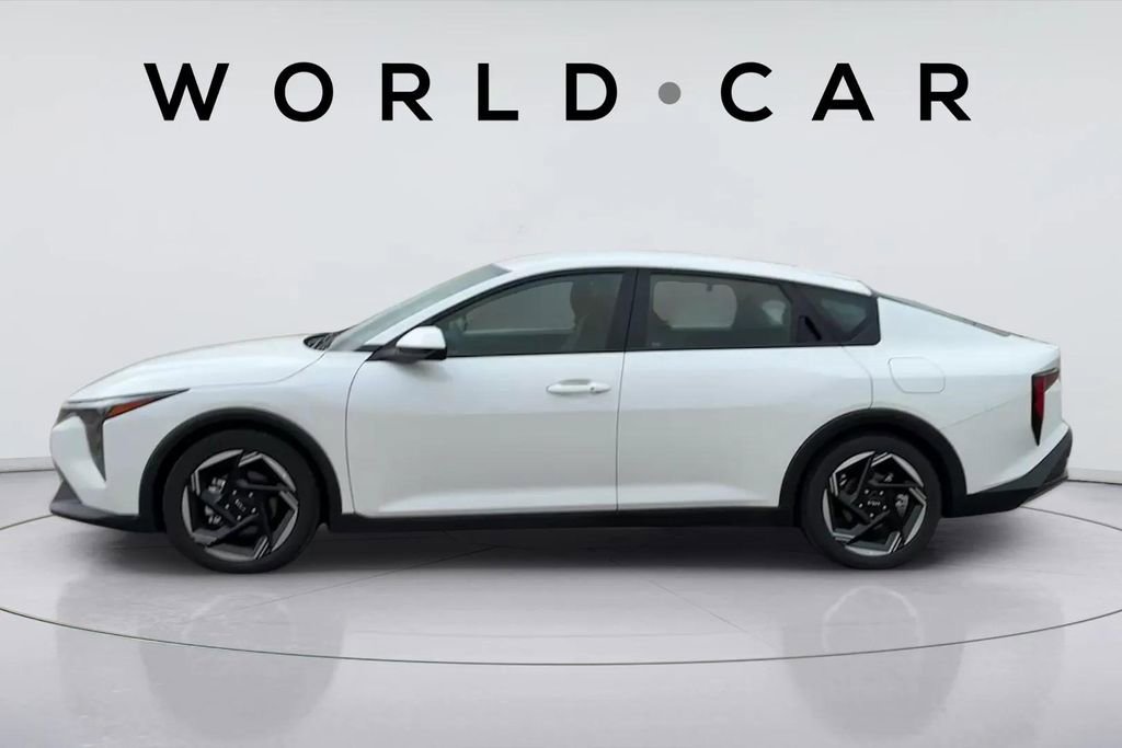 Certified 2025 Kia K4 EX FWD image 9
