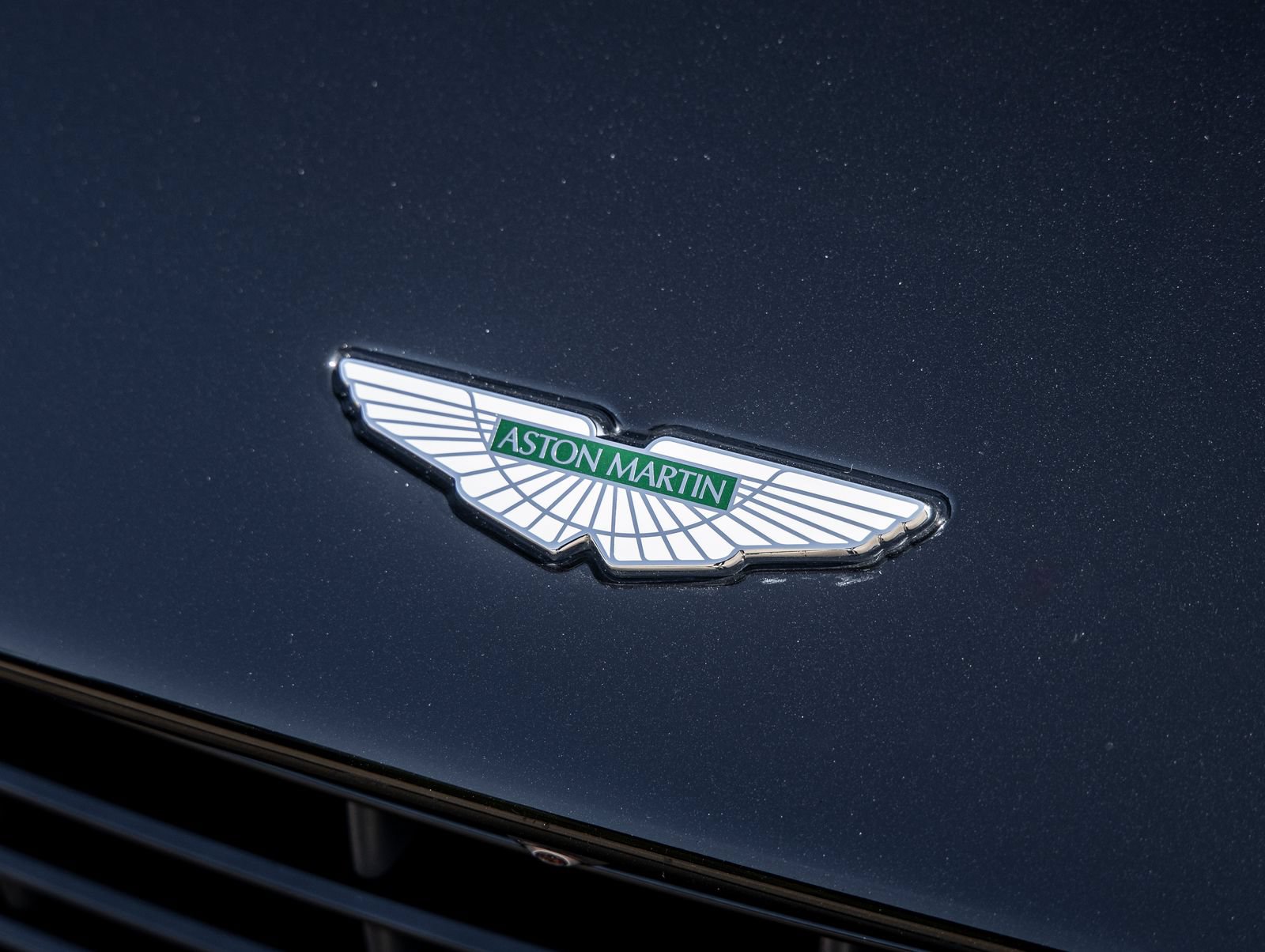 Used 2019 Aston Martin DB11 Volante RWD image 16