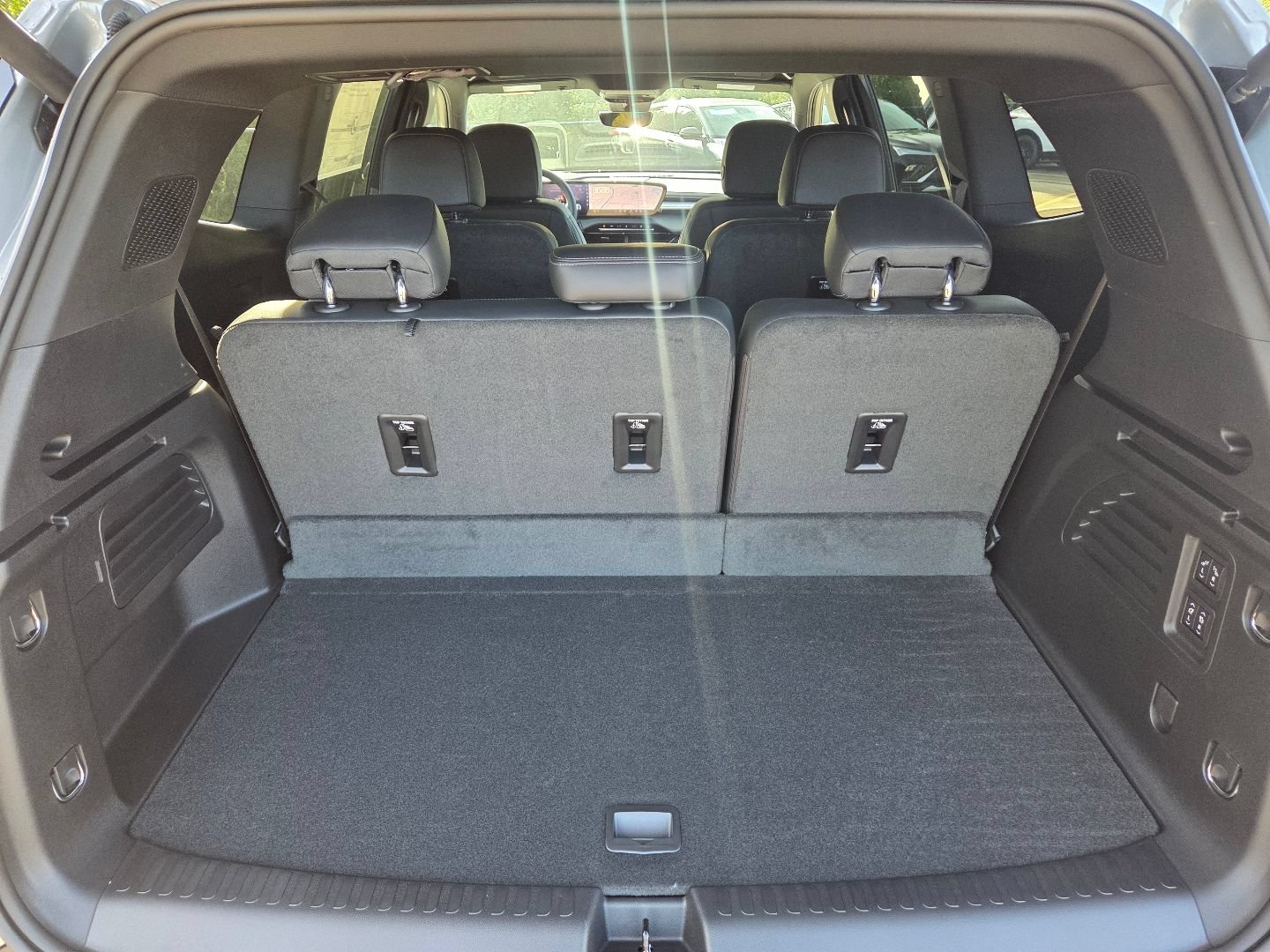 New 2027 Buick Enclave Preferred w/ Power Package AWD/4WD image 21
