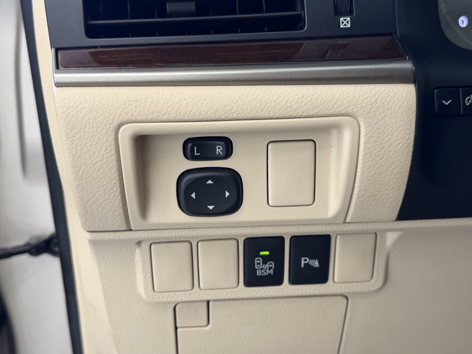 Used 2013 Lexus ES 350 w/ Luxury Pkg FWD image 14