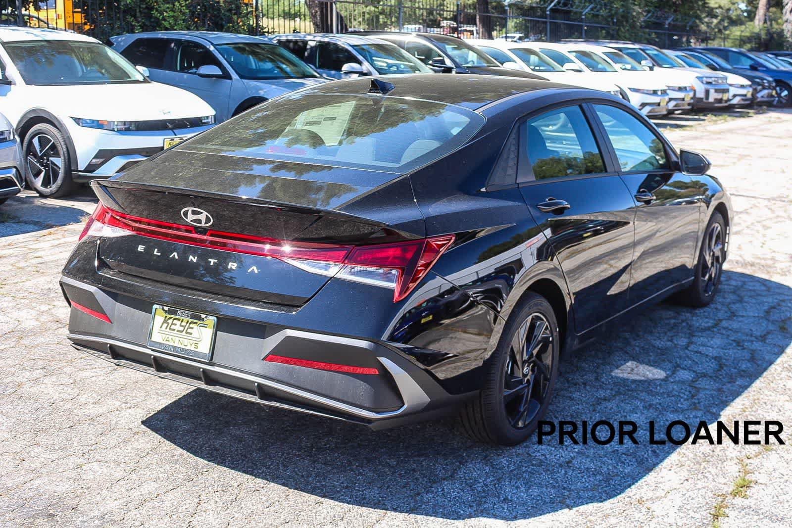 Certified 2026 Hyundai Elantra Sport FWD image 4