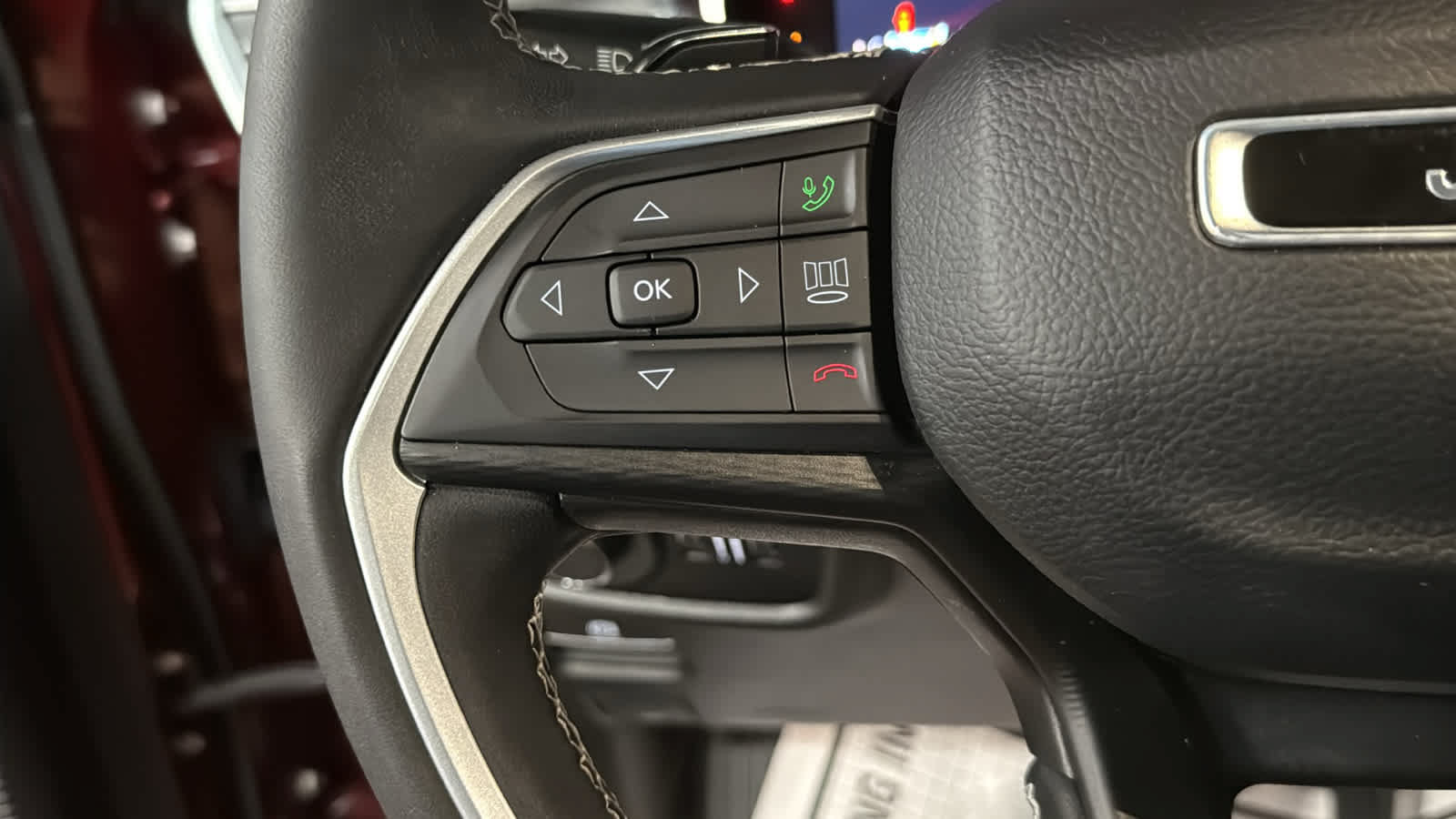 Certified 2023 Jeep Grand Cherokee L Laredo AWD/4WD image 13