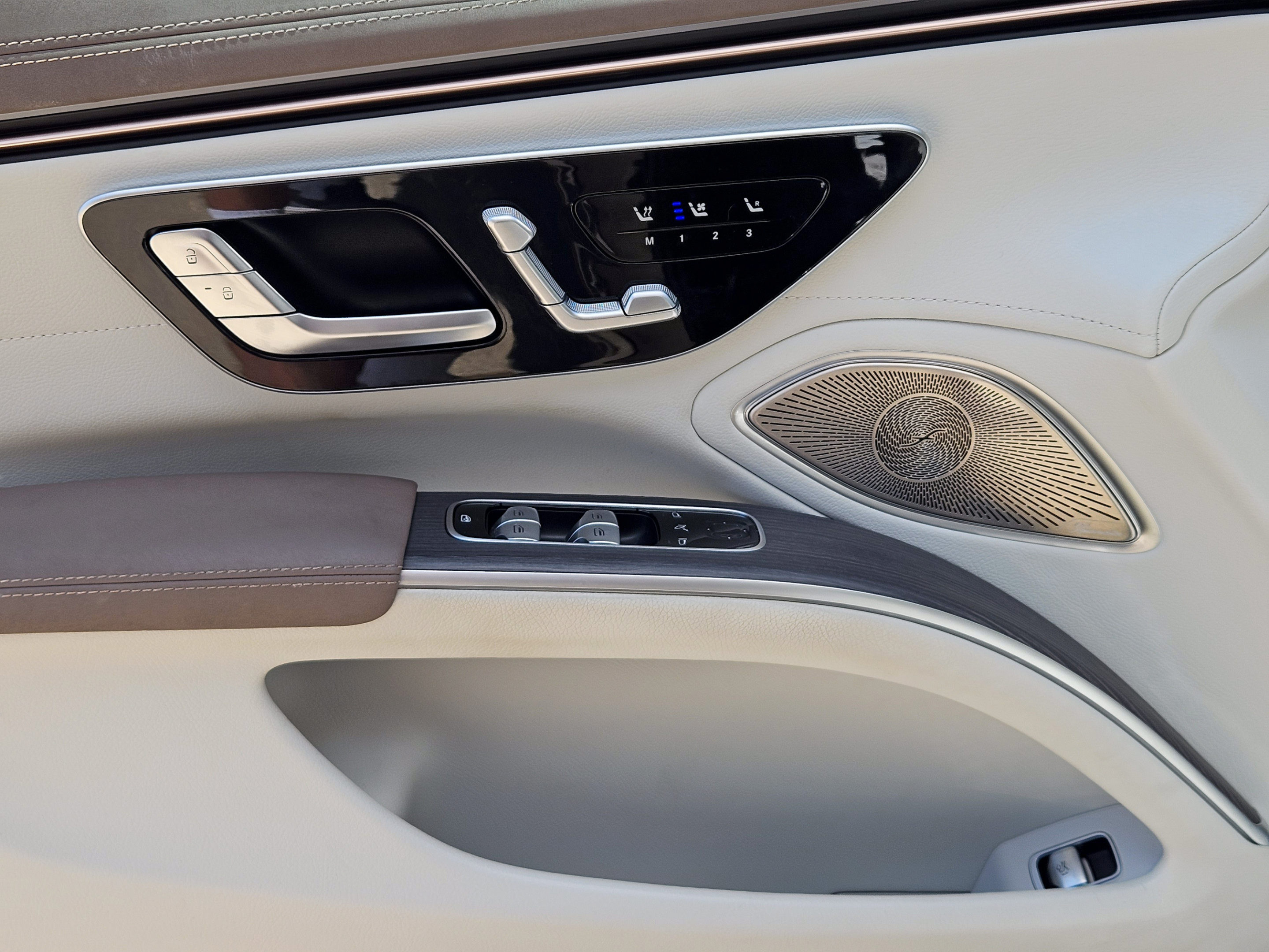 Certified 2023 Mercedes-Benz EQS 450+ Sedan image 19