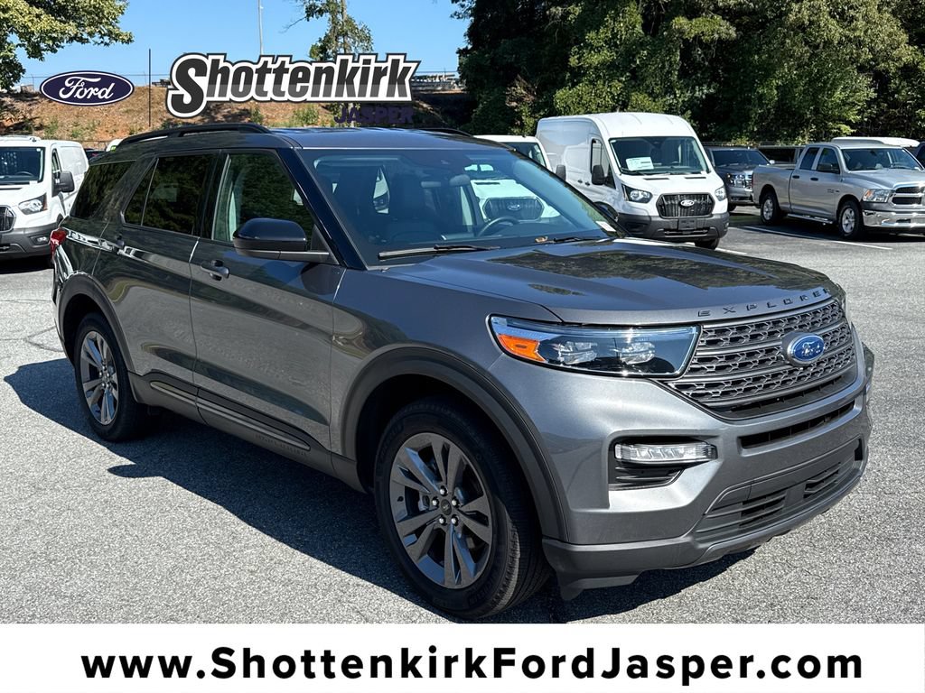 Used 2024 Ford Explorer XLT w/ Equipment Group 202A