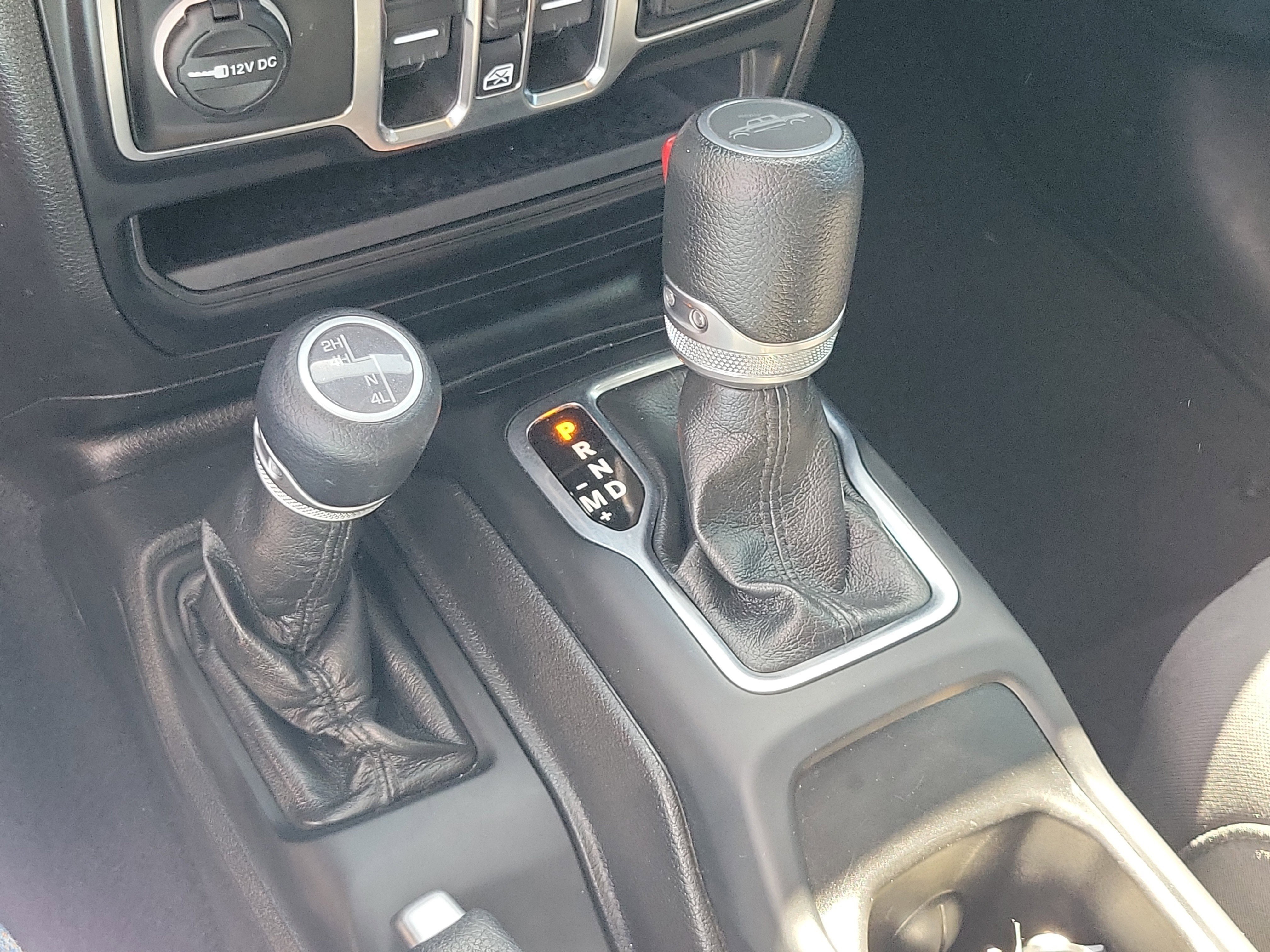 Used 2022 Jeep Gladiator Sport image 26