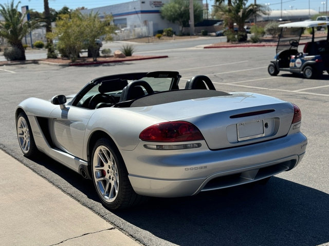 Used 2003 Dodge Viper SRT-10 image 11