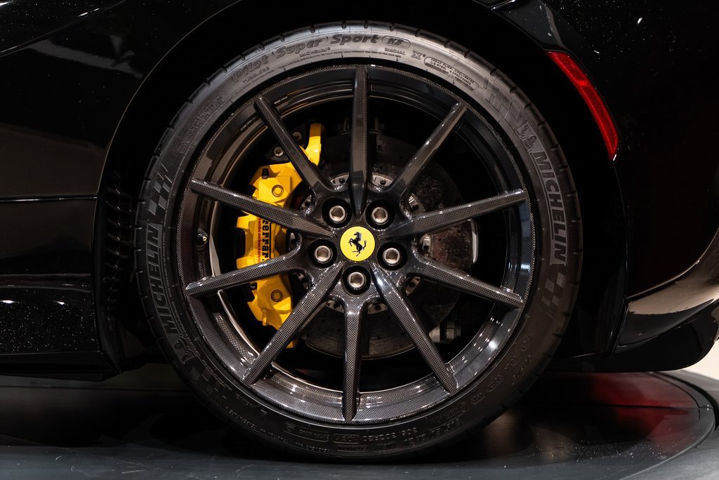 Certified 2022 Ferrari F8 Tributo image 14