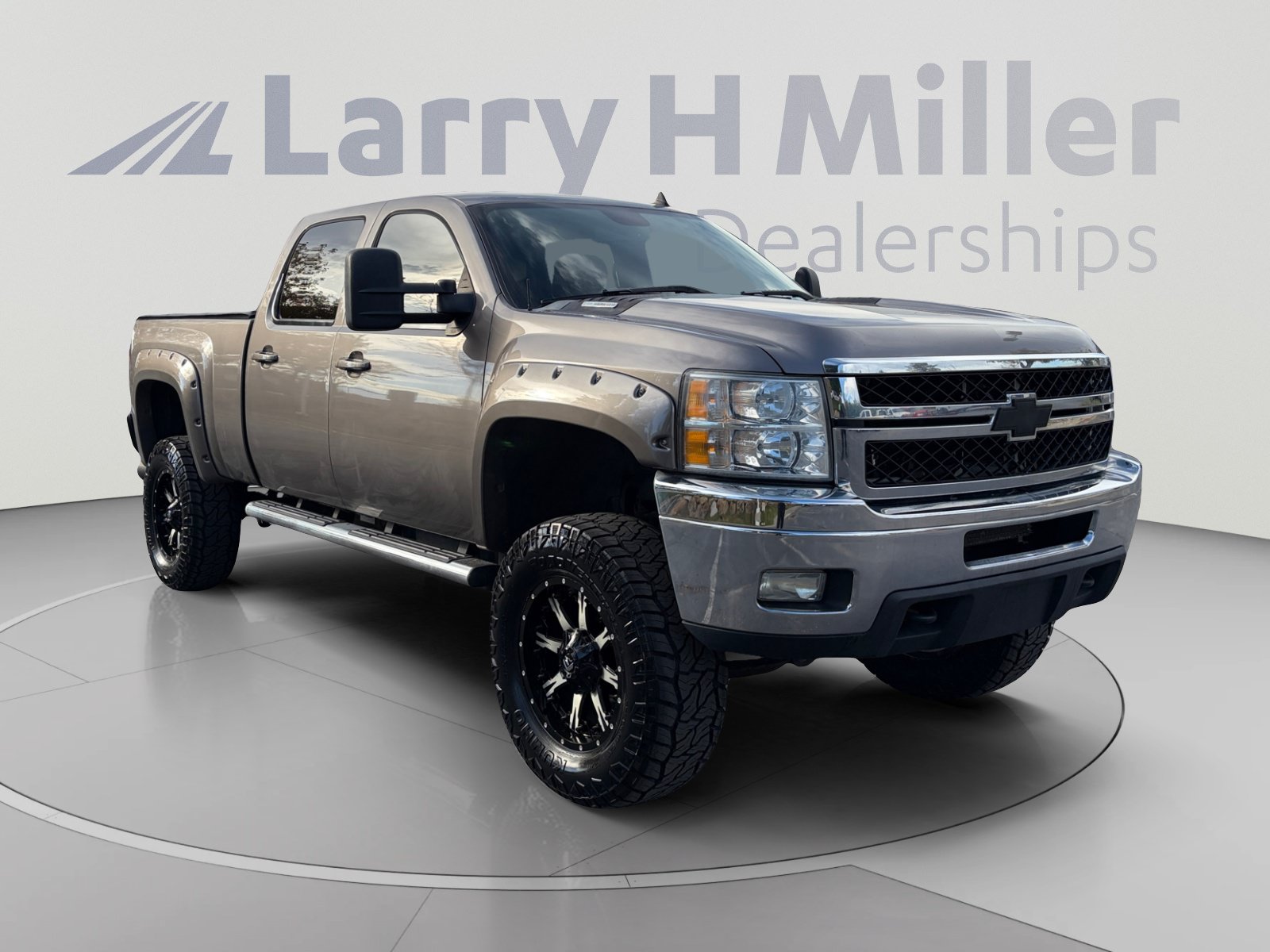 Used 2014 Chevrolet Silverado 3500 LTZ AWD/4WD image 7