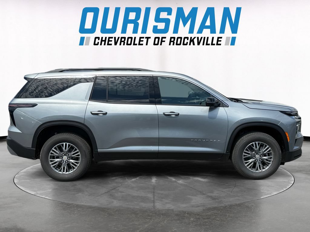 New 2027 Chevrolet Traverse LT w/ Driver Confidence Package FWD image 7