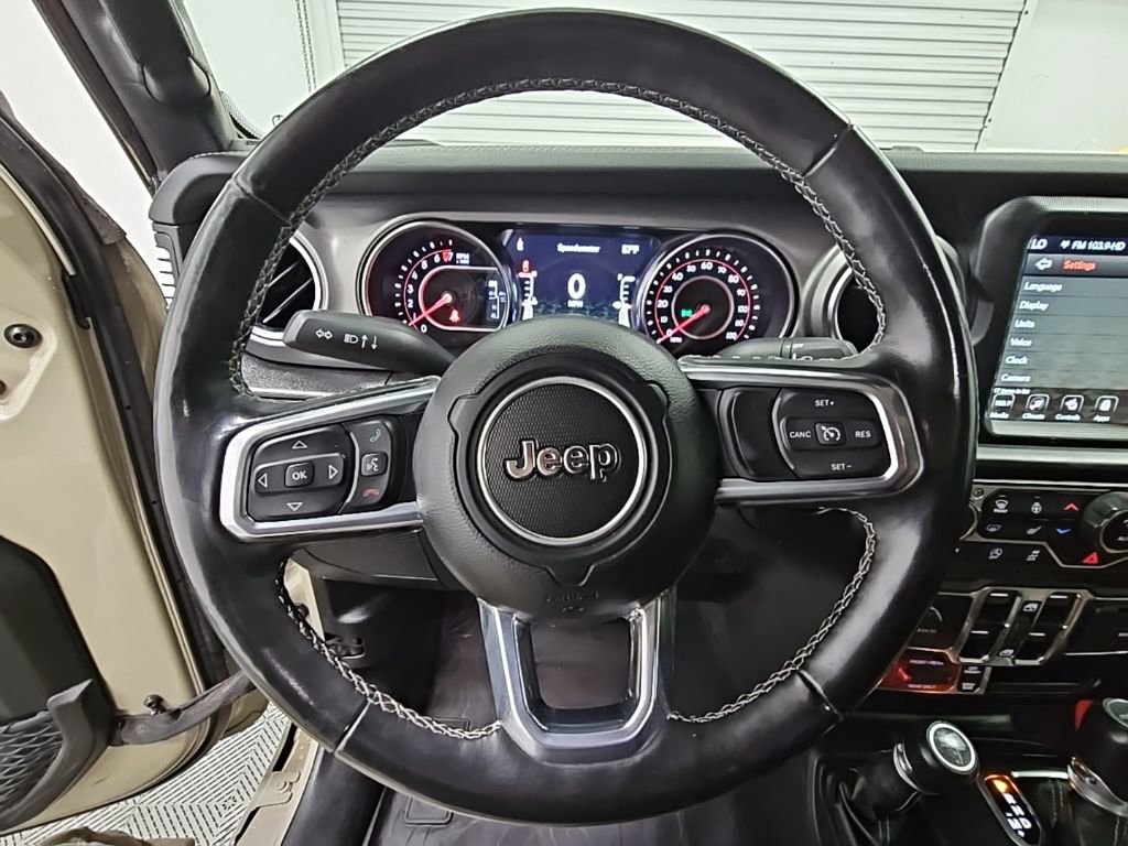 Used 2022 Jeep Gladiator Rubicon w/ Cold Weather Group image 24