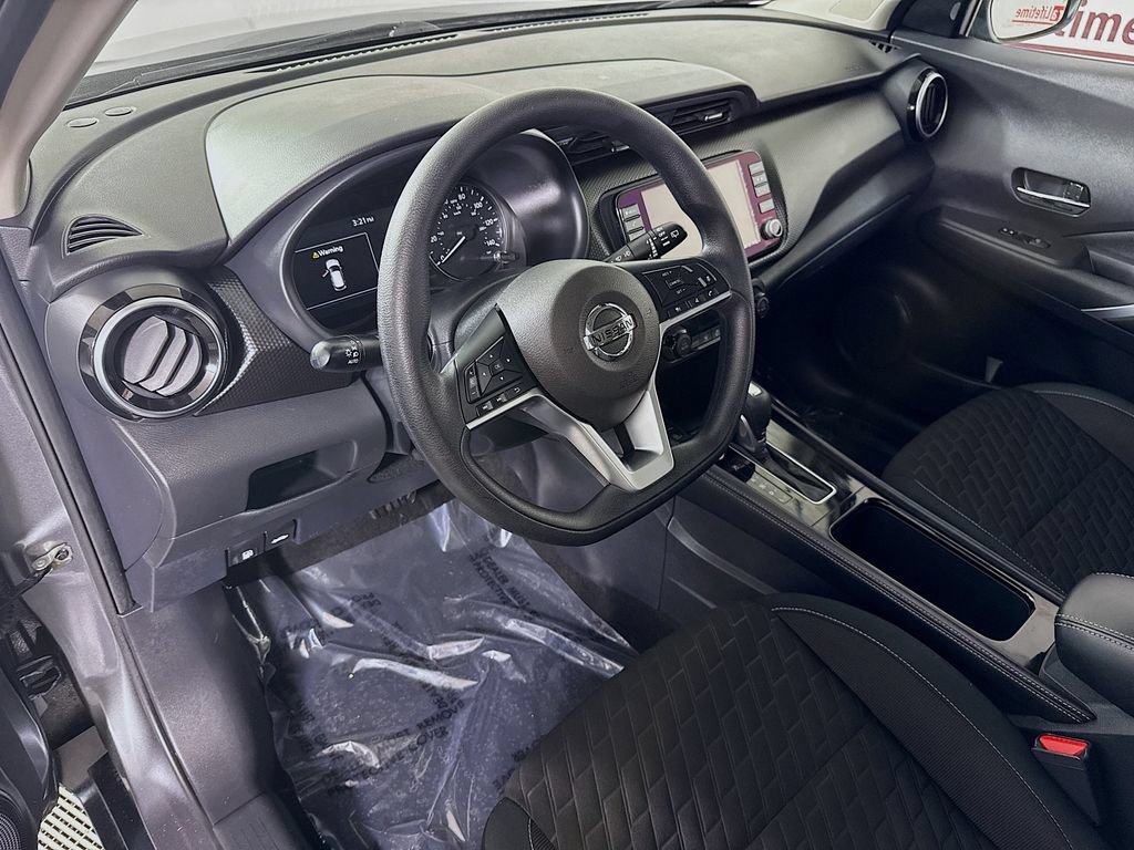 Certified 2021 Nissan Kicks SV FWD image 17