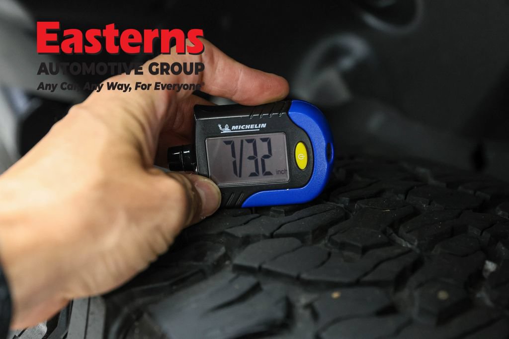 Used 2023 Jeep Wrangler Unlimited Rubicon 4xe w/ Cold Weather Group AWD/4WD image 28