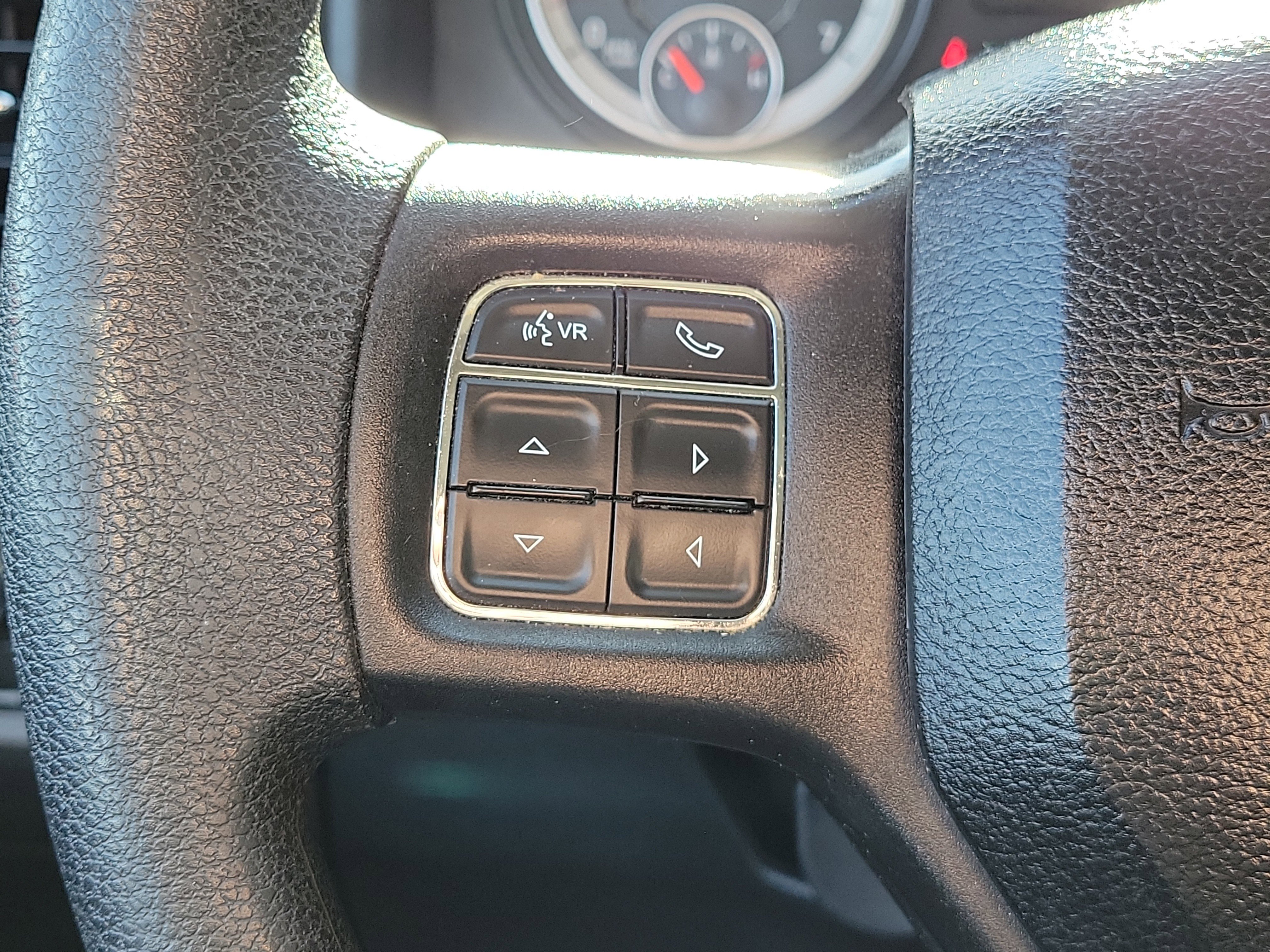 Used 2016 RAM 1500 Express image 18