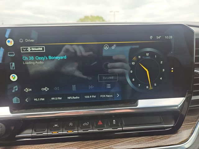 Used 2022 Chevrolet Silverado 1500 LT AWD/4WD image 20