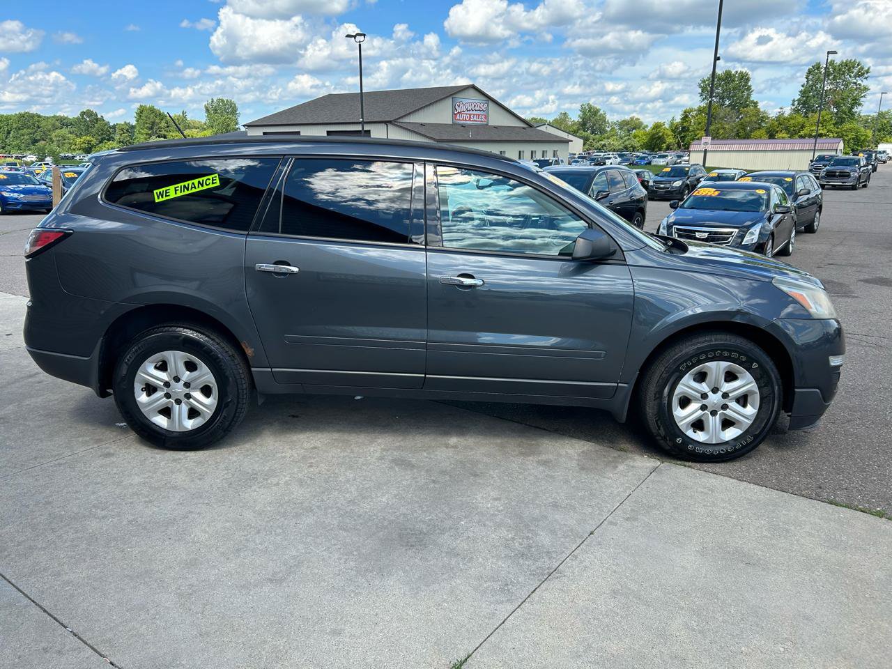 Used 2013 Chevrolet Traverse LS FWD image 4