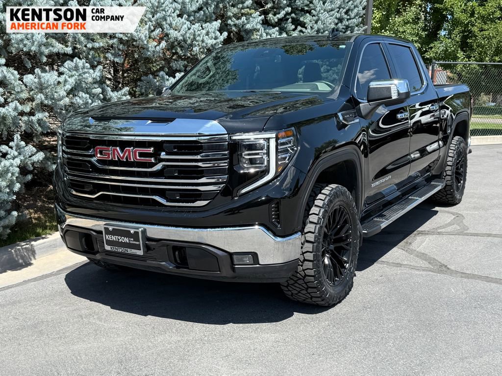 Used 2024 GMC Sierra 1500 SLT image 2