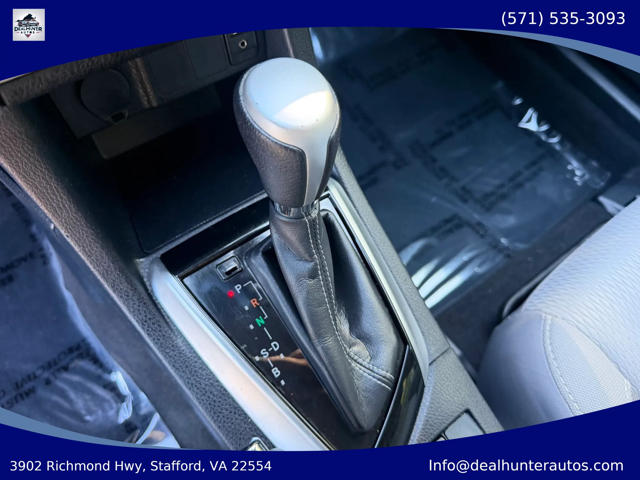 Used 2017 Toyota Corolla LE FWD image 22