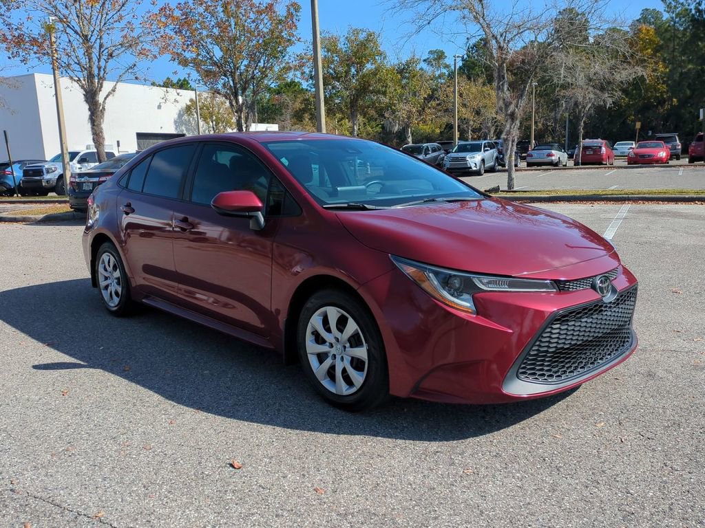 Certified 2022 Toyota Corolla LE image 3