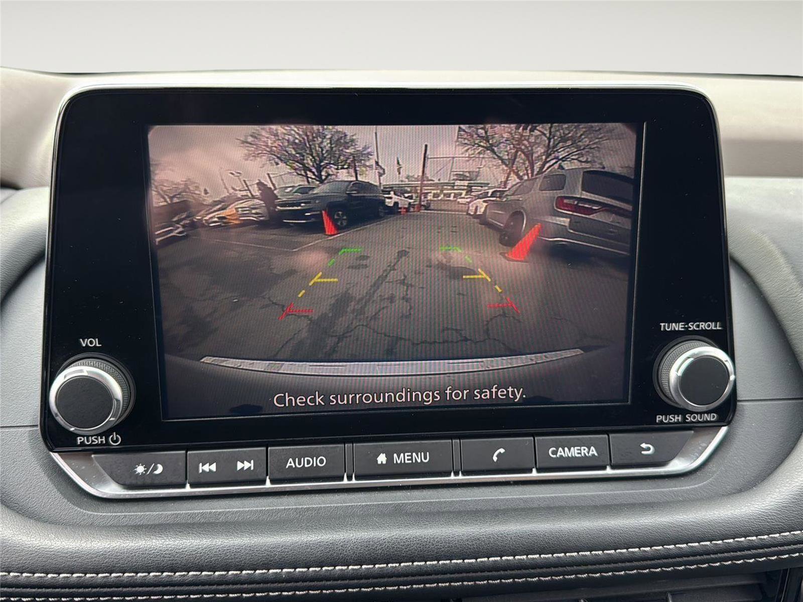 Used 2022 Nissan Rogue SV image 24