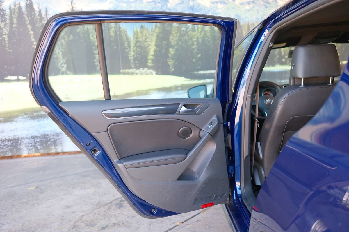 Used 2011 Volkswagen GTI 4-Door FWD image 37