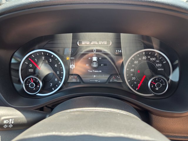 New 2026 RAM 1500 Express AWD/4WD image 29