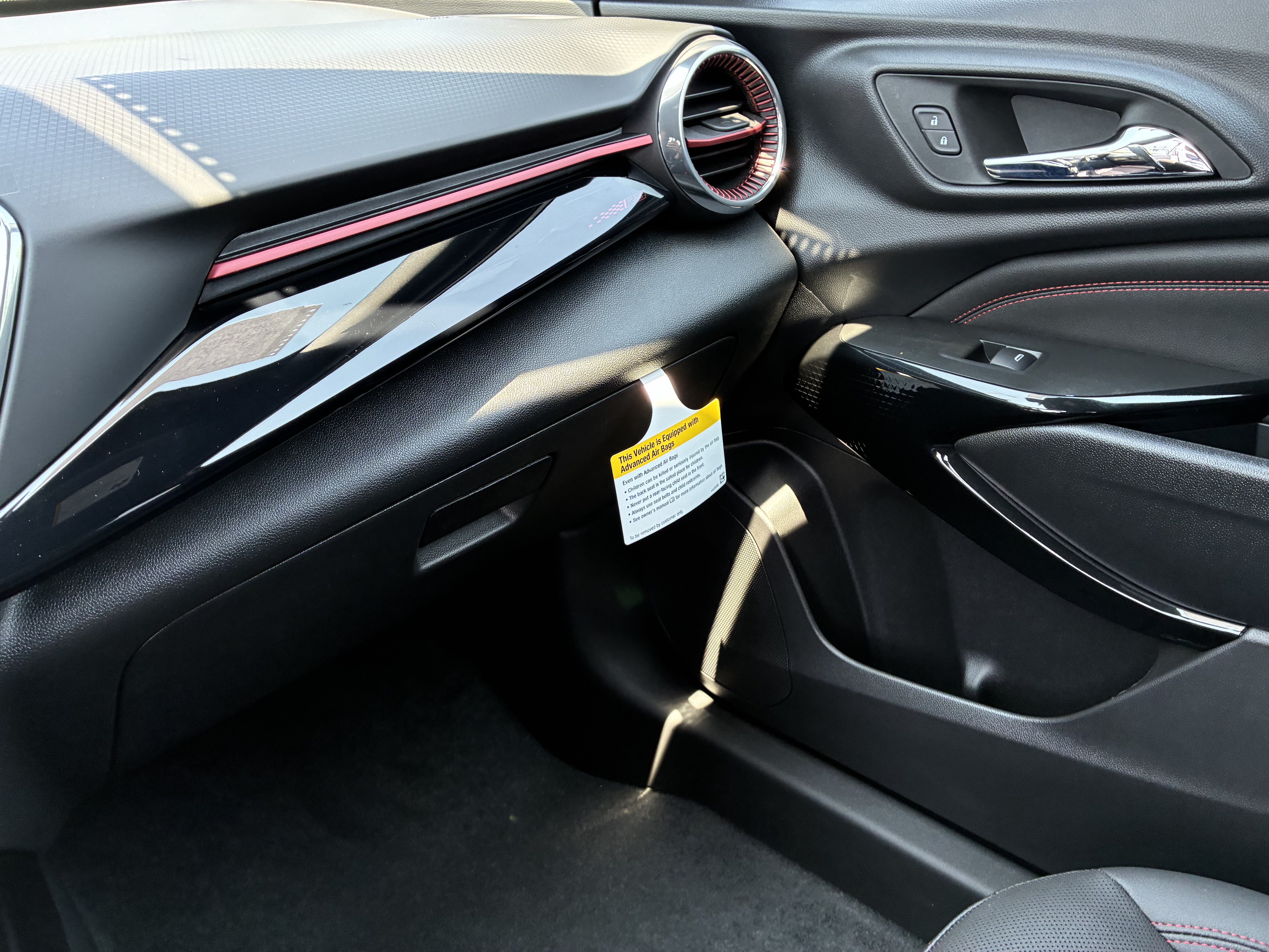 New 2026 Chevrolet Trax RS w/ Driver Confidence Package FWD image 35