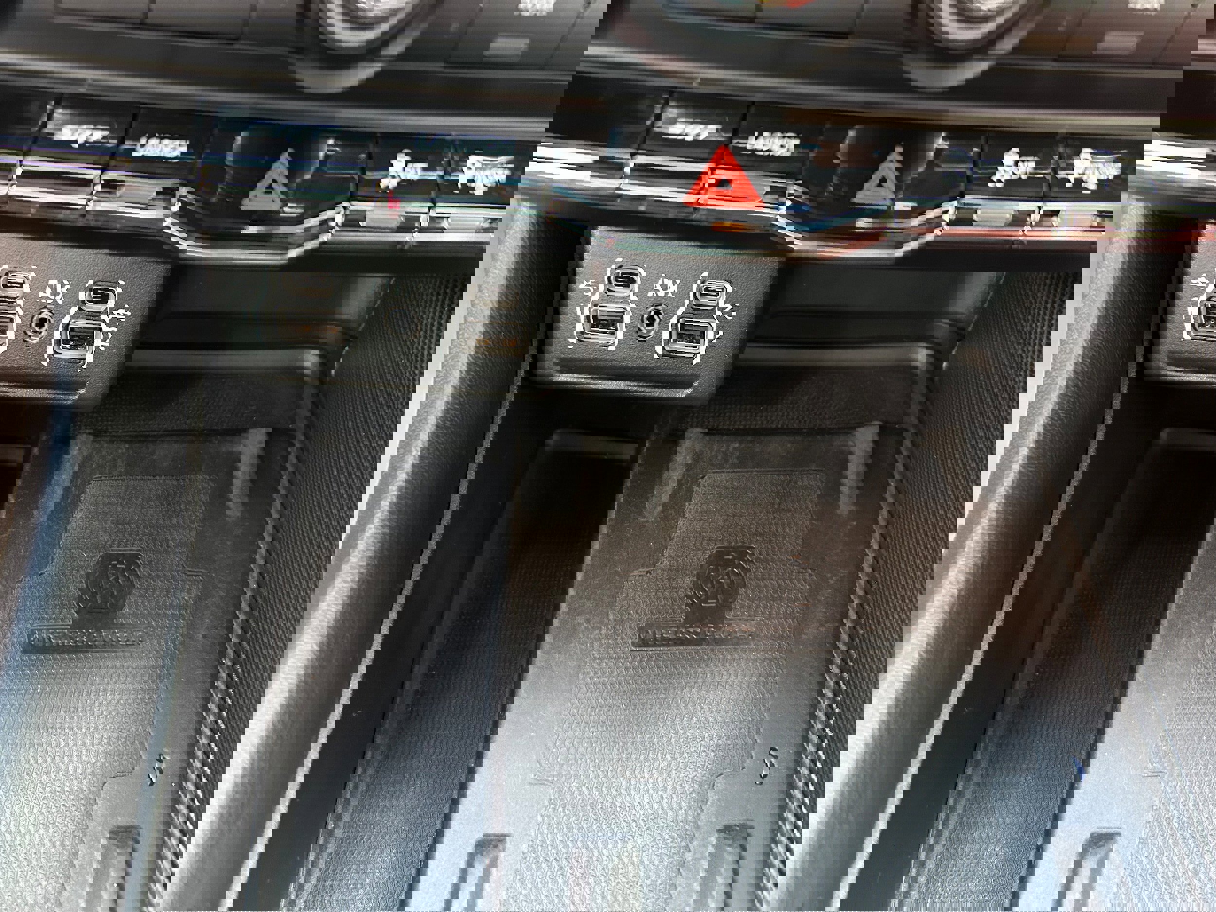 Used 2023 Dodge Durango SRT image 26