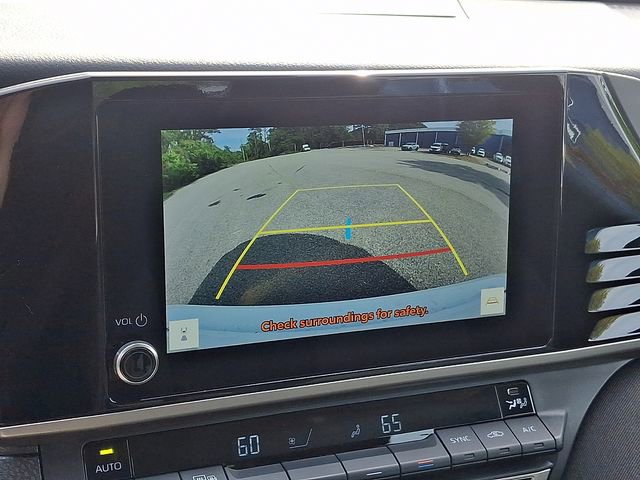 Used 2025 Toyota Camry LE FWD image 20