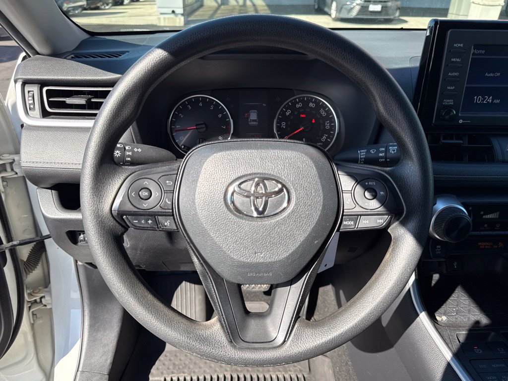 Certified 2021 Toyota RAV4 LE AWD/4WD image 25