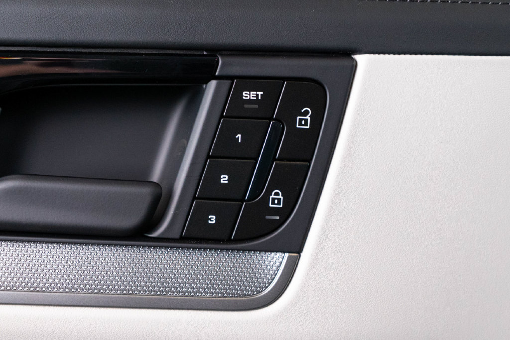 New 2026 Porsche Cayenne AWD/4WD image 20
