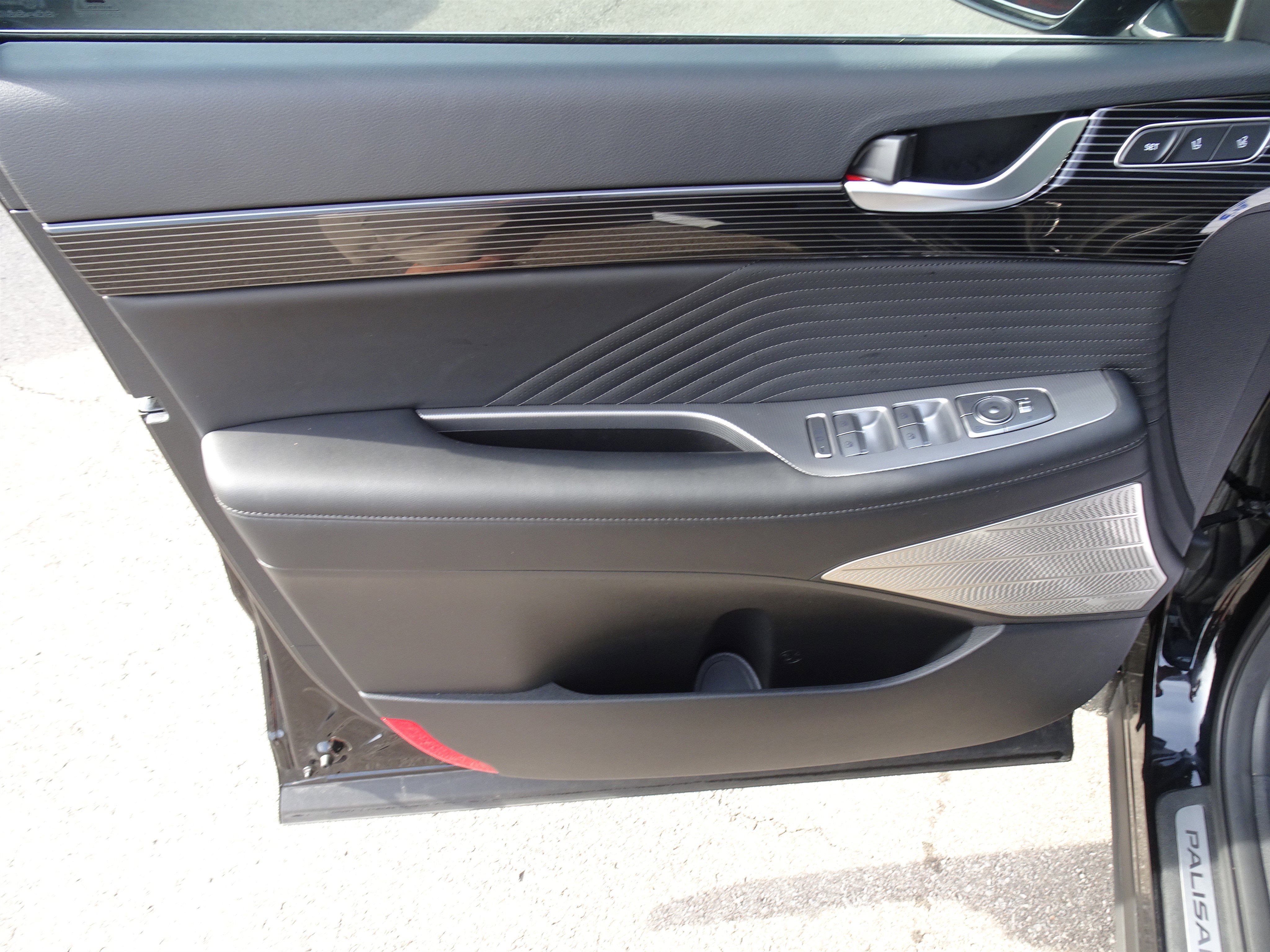 Used 2024 Hyundai Palisade Calligraphy image 14