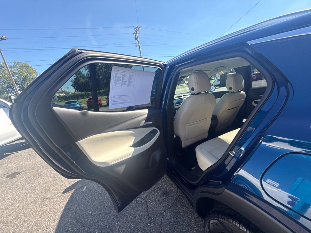 Used 2022 Buick Encore GX Select FWD image 12
