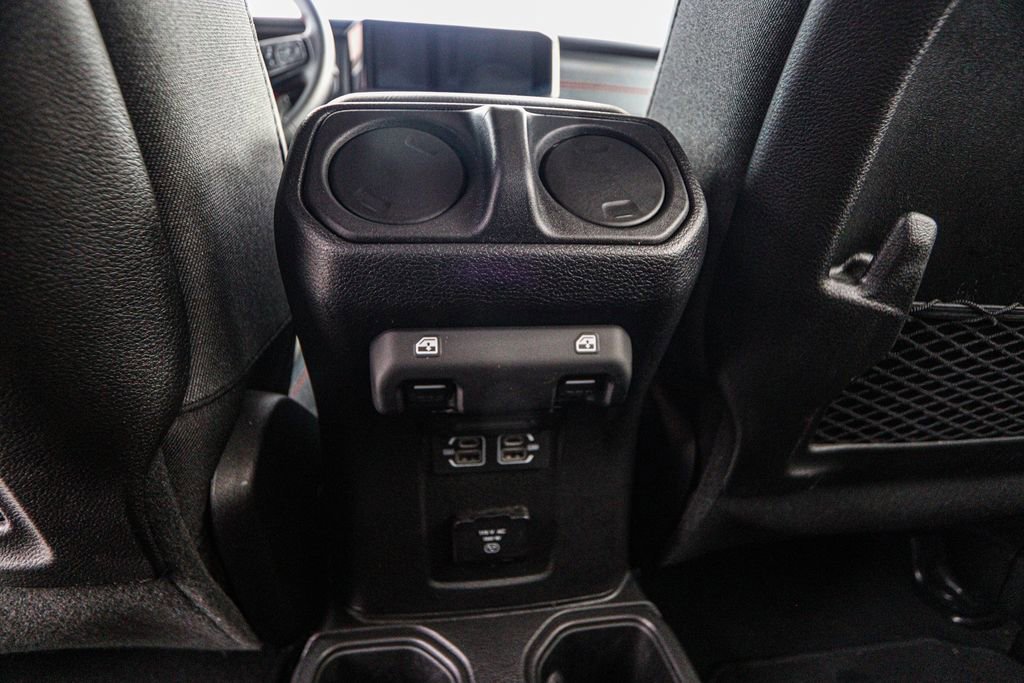 Used 2024 Jeep Wrangler Unlimited Rubicon image 48