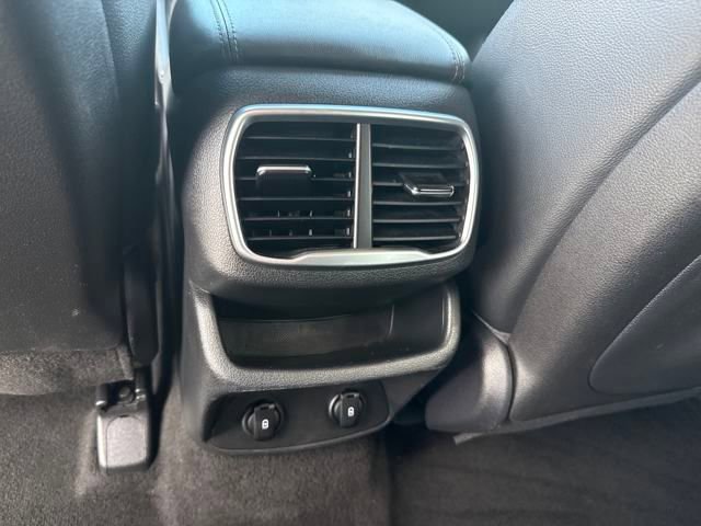 Used 2020 Hyundai Santa Fe SEL image 13