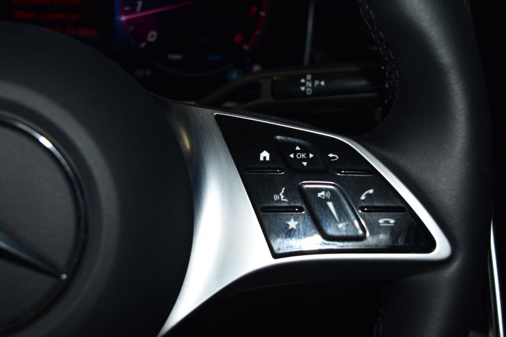 Certified 2024 Mercedes-Benz GLC 300 4MATIC image 10