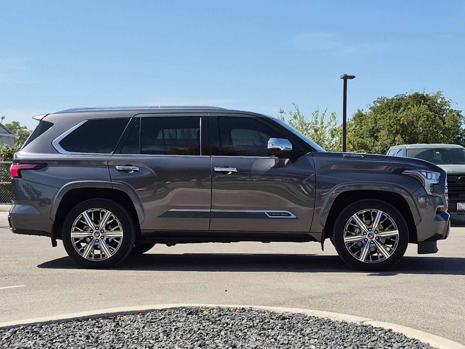 Used 2023 Toyota Sequoia Capstone AWD/4WD image 6