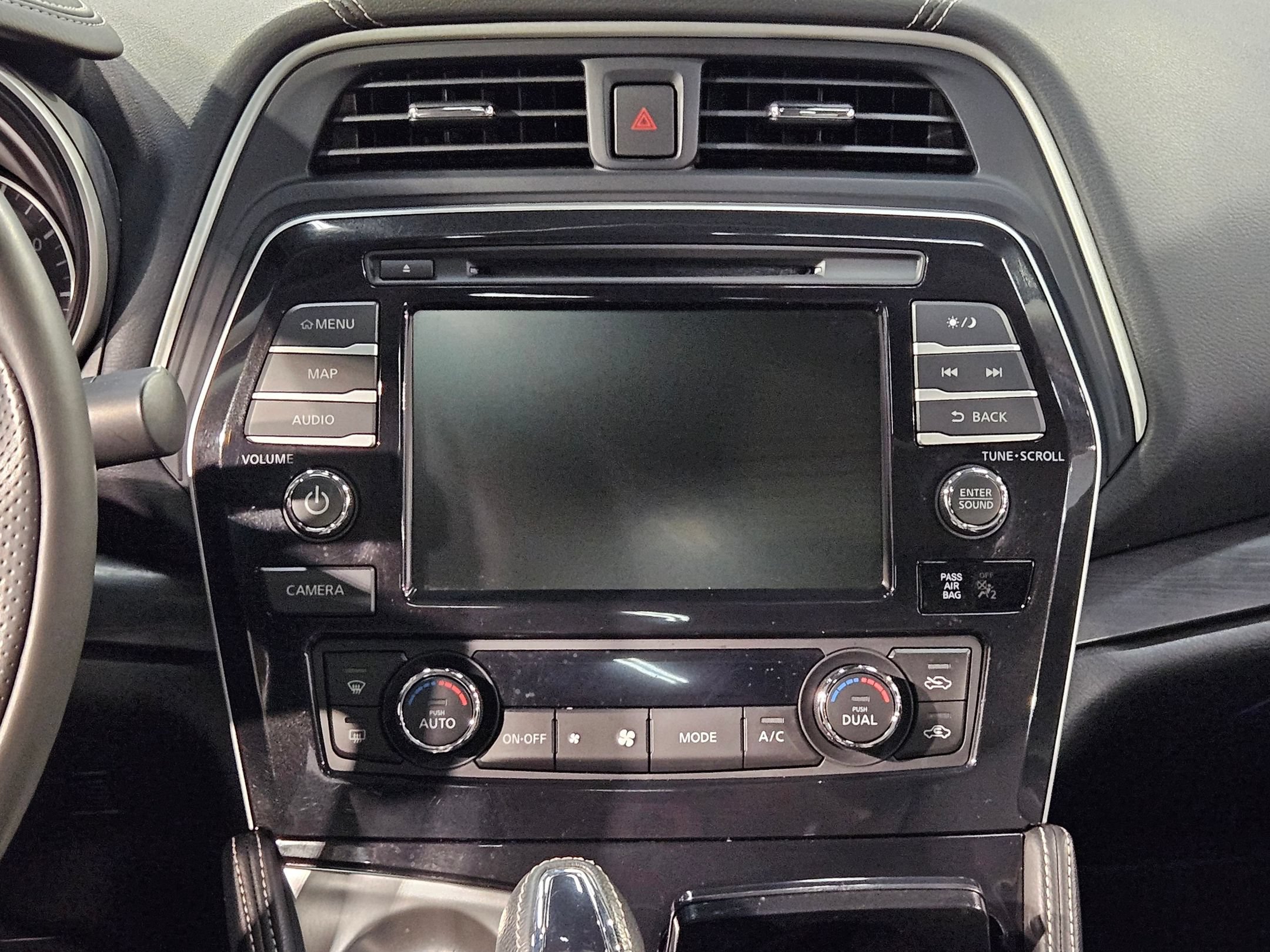 Used 2020 Nissan Maxima Platinum w/ Sport Mat Group FWD image 16