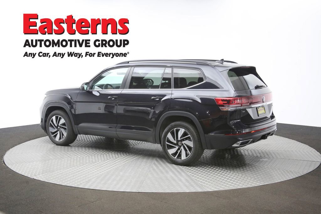 Used 2024 Volkswagen Atlas SE image 61